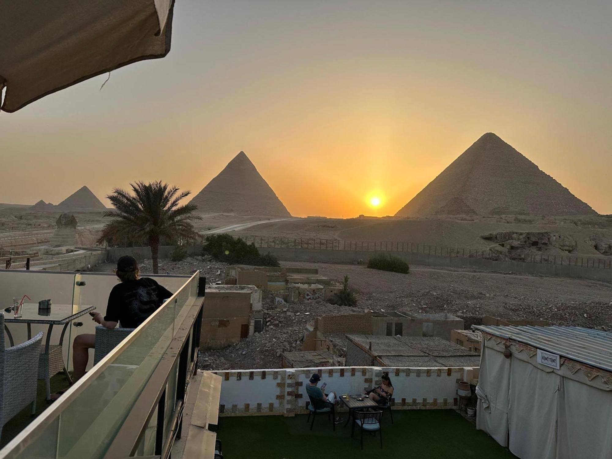 Golden Scarab Pyramids Hotel Kafrat al Jabal Екстер'єр фото