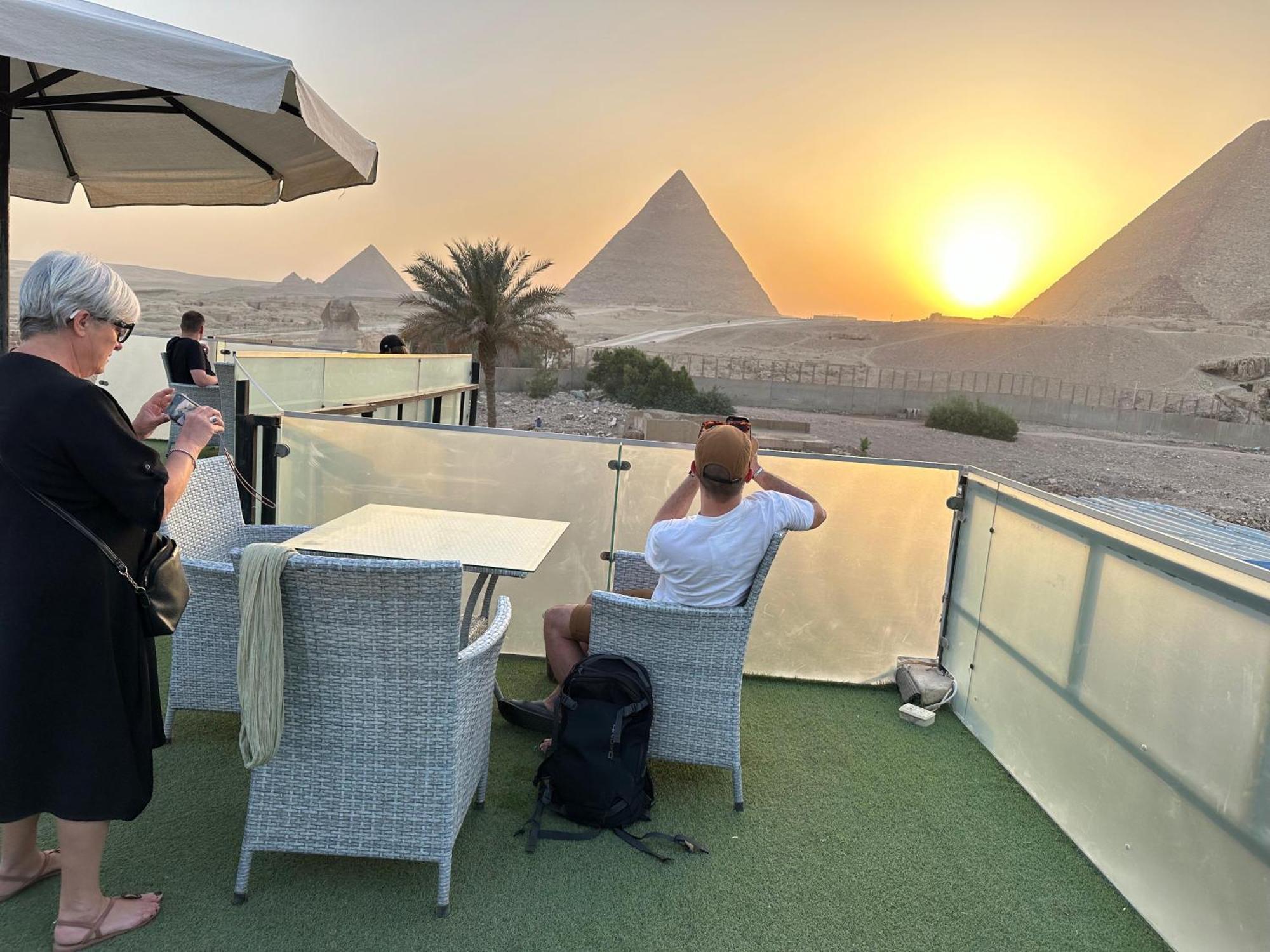 Golden Scarab Pyramids Hotel Kafrat al Jabal Екстер'єр фото