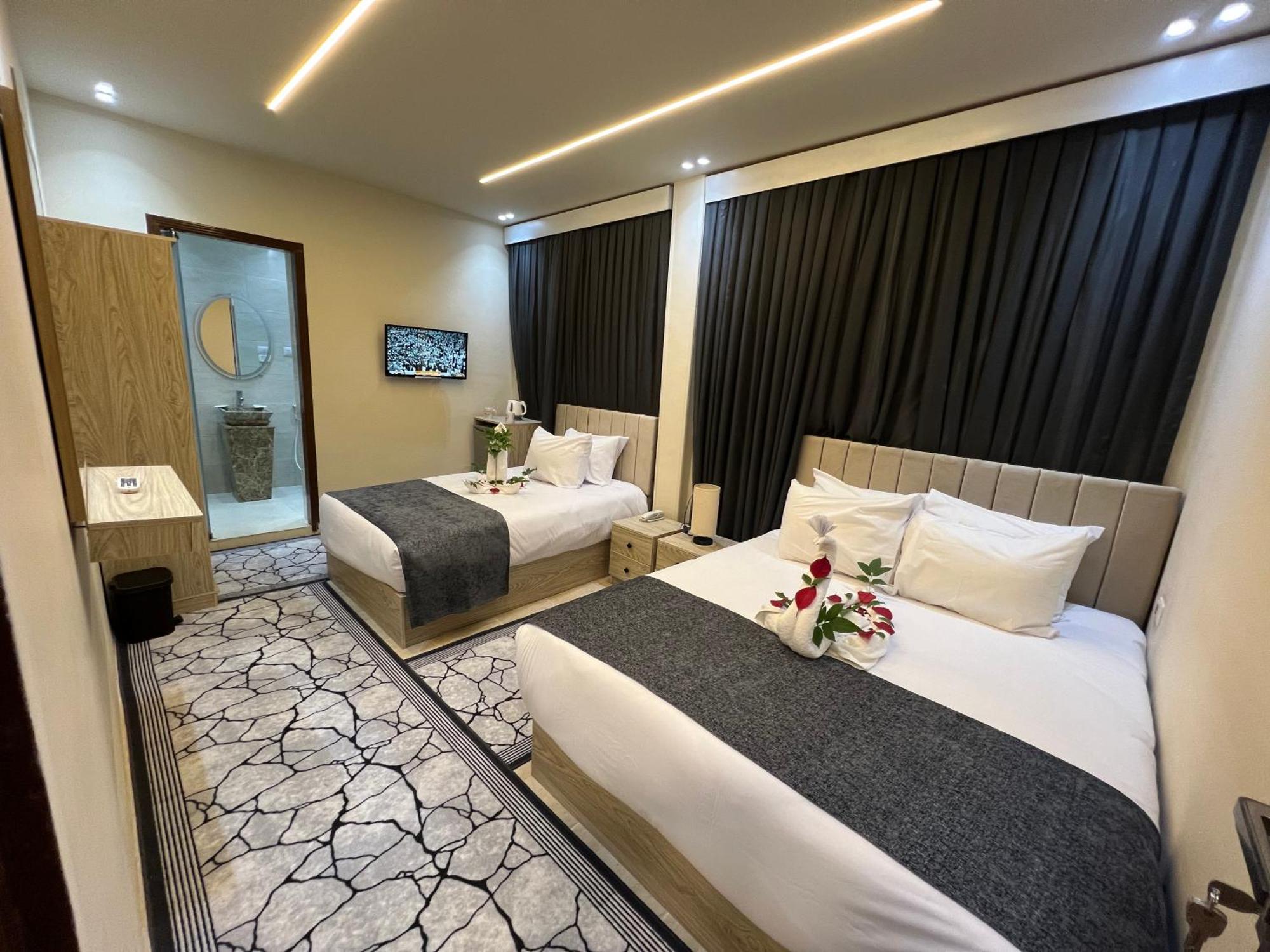 Golden Scarab Pyramids Hotel Kafrat al Jabal Екстер'єр фото