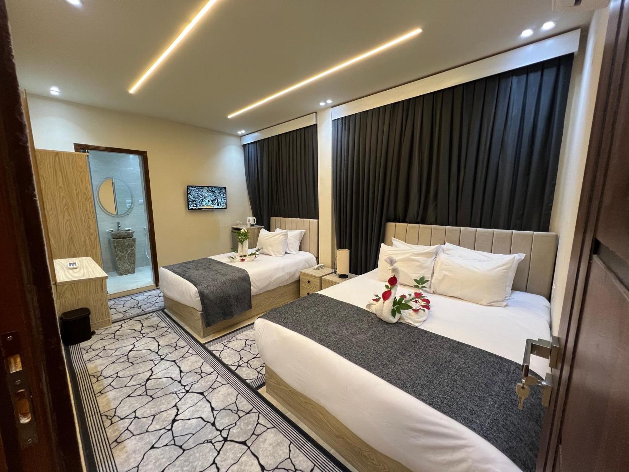 Golden Scarab Pyramids Hotel Kafrat al Jabal Екстер'єр фото