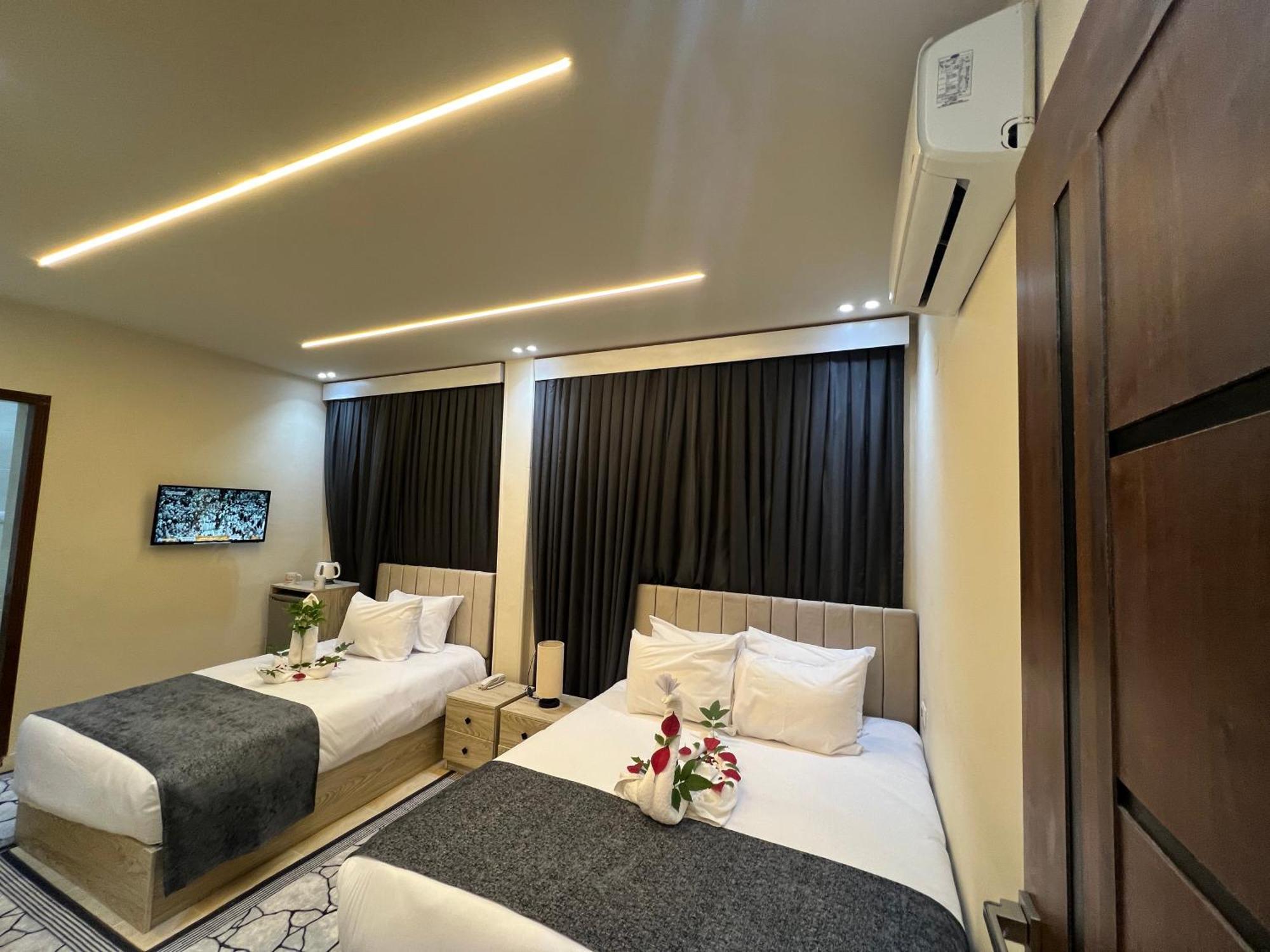 Golden Scarab Pyramids Hotel Kafrat al Jabal Екстер'єр фото