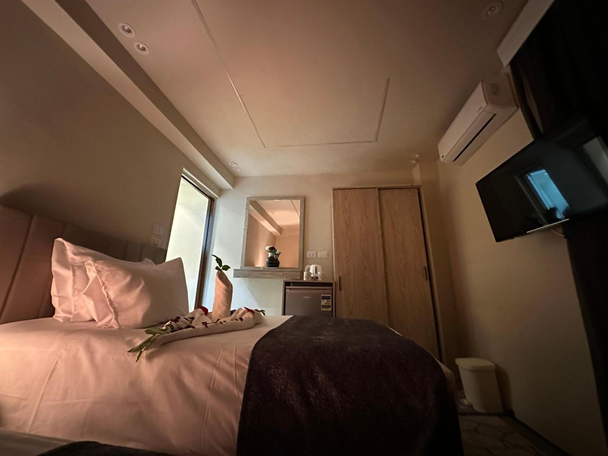 Golden Scarab Pyramids Hotel Kafrat al Jabal Екстер'єр фото
