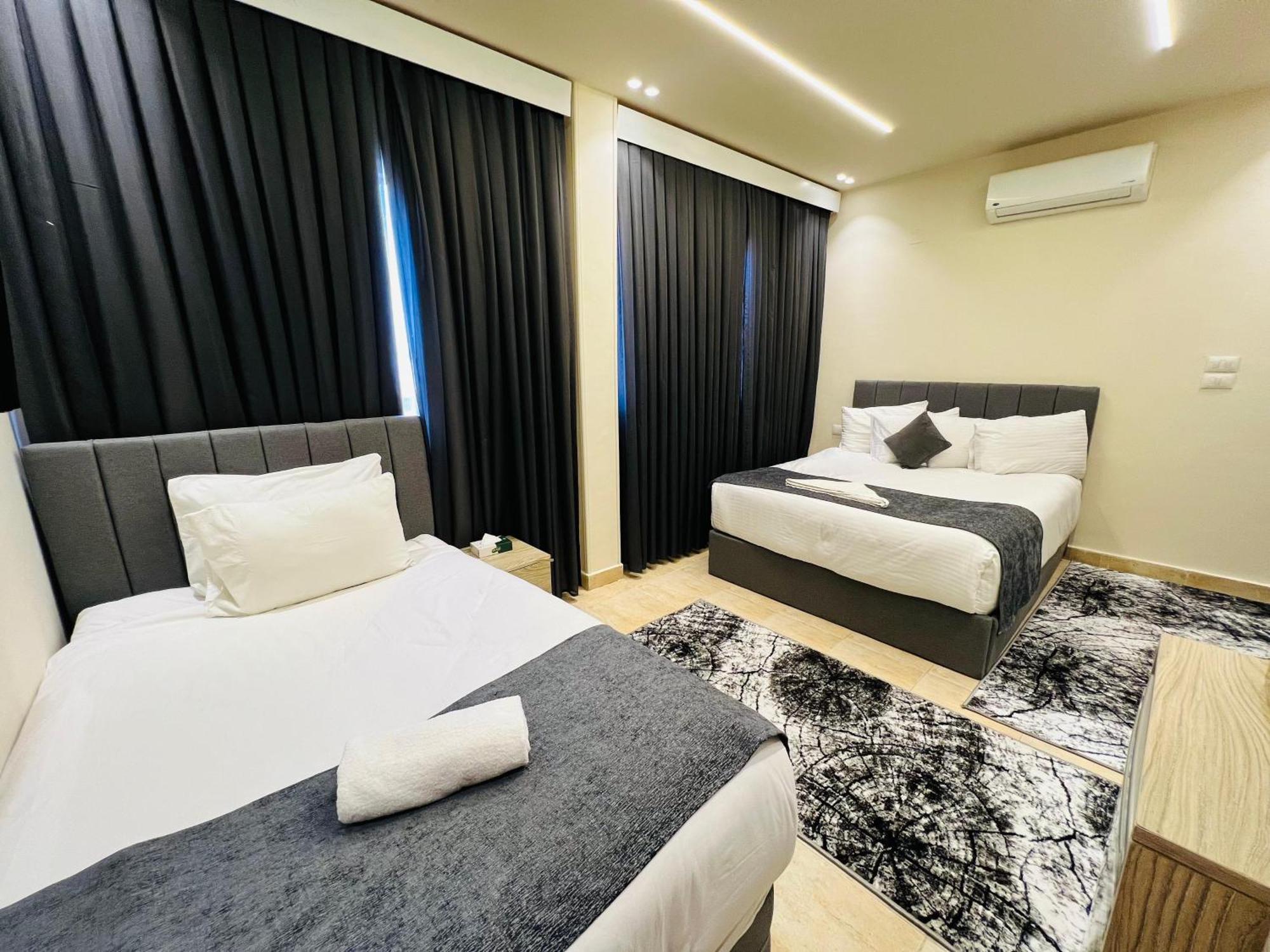 Golden Scarab Pyramids Hotel Kafrat al Jabal Екстер'єр фото